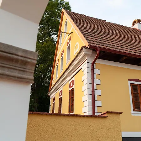 Country house Selske Staveni Melchior Haeusler Sonov