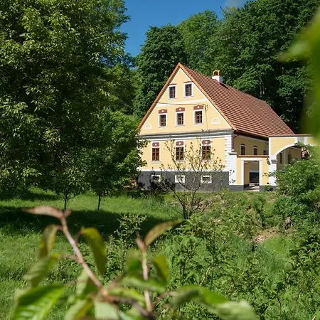 Country house Selske Staveni Melchior Haeusler *